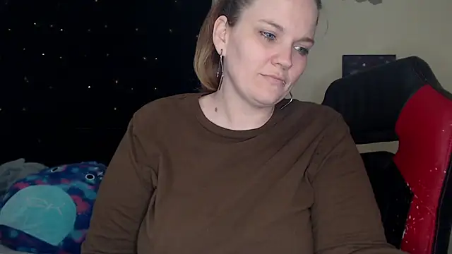 Snapshot of ToxicLilly chatting on 9, 2, 2025 ToxicLilly online show from 9, 2, 2025