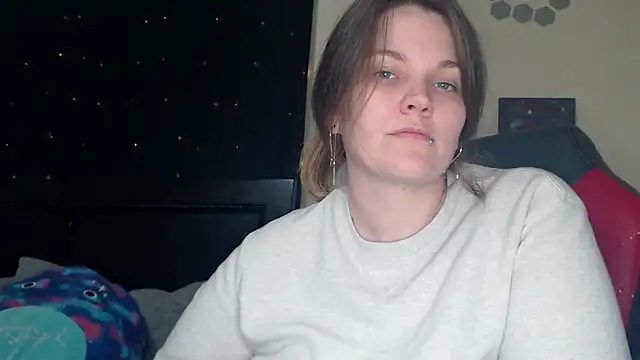 Snapshot of ToxicLilly chatting on 11, 3, 2025 ToxicLilly online show from 11, 3, 2025