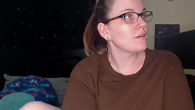 Snapshot of ToxicLilly chatting on 17, 3, 2025 ToxicLilly online show from 17, 3, 2025