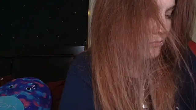 Snapshot of ToxicLilly chatting on 15, 11, 2025 ToxicLilly online show from 15, 11, 2025