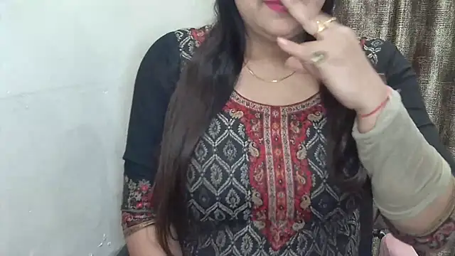 Zoya Varma004 online show from 20, 1, 2025