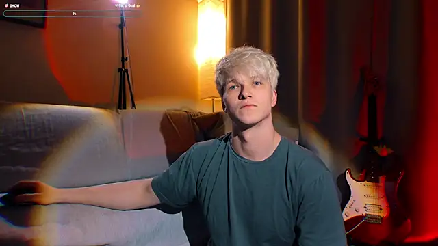 Breston Sweet online show from 28, 10, 2025