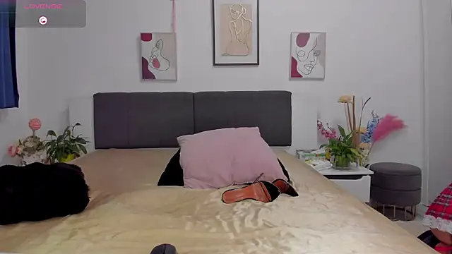 Snapshot of Almatoys chatting on 28, 9, 2025 Almatoys online show from 28, 9, 2025