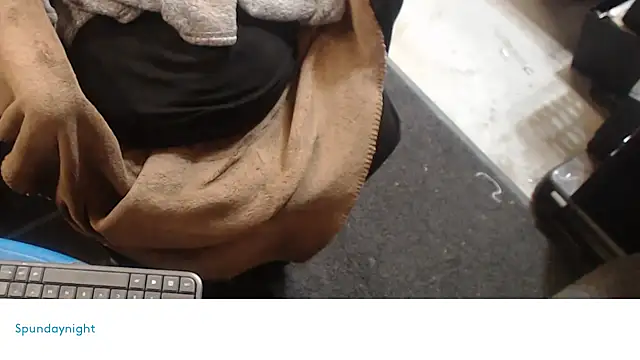 Spundaynightxh online show from 12, 2, 2025