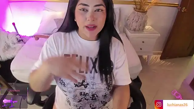 lucy26  online show from 18, 1, 2025