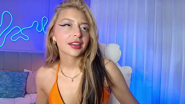 Snapshot of Sofly_s chatting on 12, 4, 2026 Sofly s online show from 12, 4, 2026