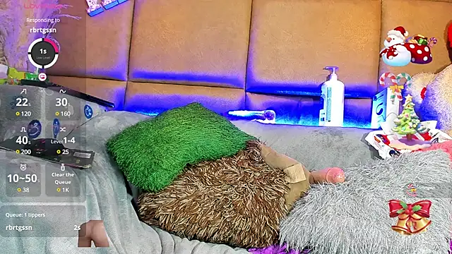 CelesteGill  online show from 15, 12, 2024