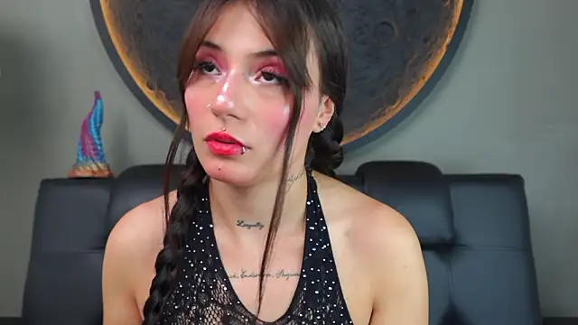 miss sharlotte18 online show from 19, 3, 2026