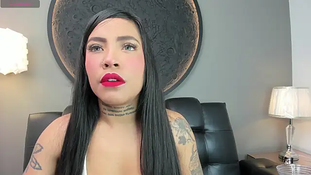 Snapshot of miss_vaiolette chatting on 7, 2, 2025 miss vaiolette online show from 7, 2, 2025