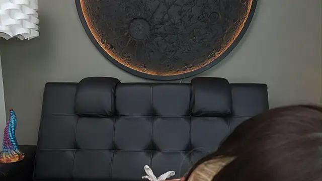 miss vaiolette online show from 3, 11, 2025