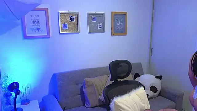 annylouis online show from 22, 11, 2025