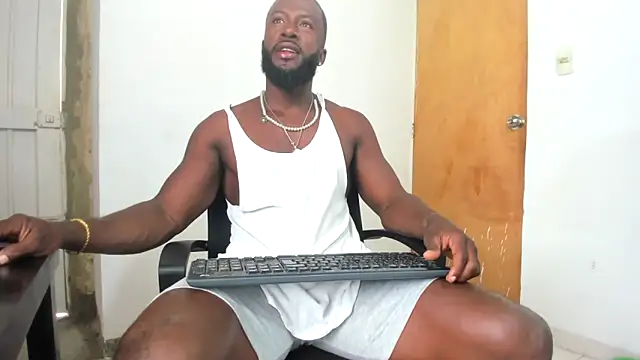 Snapshot of DaleHamilton chatting on 26, 12, 2024 DaleHamilton online show from 26, 12, 2024