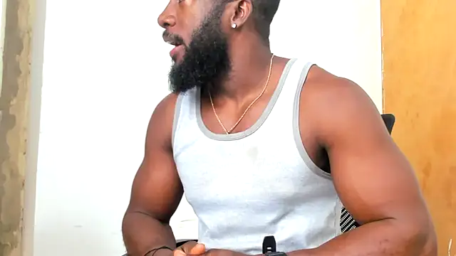 Snapshot of DaleHamilton chatting on 5, 3, 2025 DaleHamilton online show from 5, 3, 2025