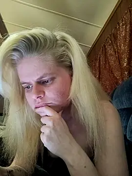 Snapshot of BadAssBitchMakayla chatting on 27, 4, 2026 BadAssBitchMakayla online show from 27, 4, 2026