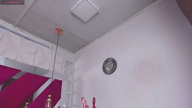 Penelope Tits online show from 7, 3, 2025