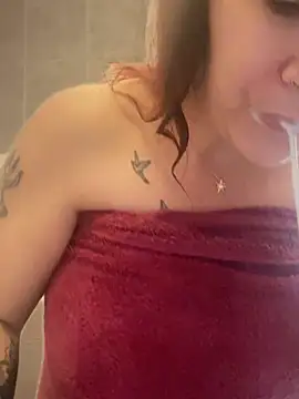 callmelouve online show from 27, 2, 2025