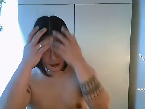 Snapshot of StrawberryWine07 chatting on 9, 2, 2025 StrawberryWine07 online show from 9, 2, 2025