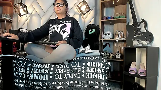 Snapshot of MirandaHaguen chatting on 19, 1, 2025 MirandaHaguen online show from 19, 1, 2025