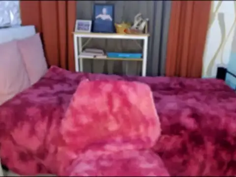Snapshot of Laura_yourhottestbabe123 chatting on 22, 1, 2025 Laura yourhottestbabe123 online show from 22, 1, 2025