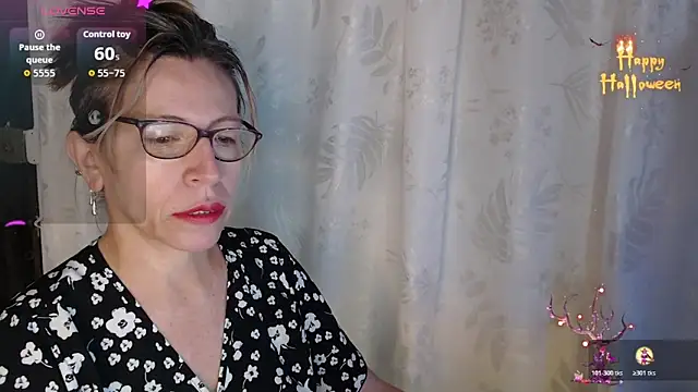 Chayla Ruiz online show from 20, 11, 2025