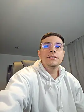 Jhoan saenz online show from 4, 10, 2025