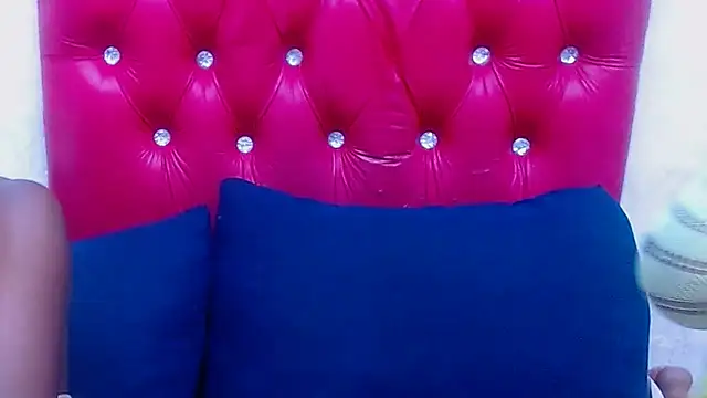 XSCARLETQUEENXX online show from 5, 2, 2026