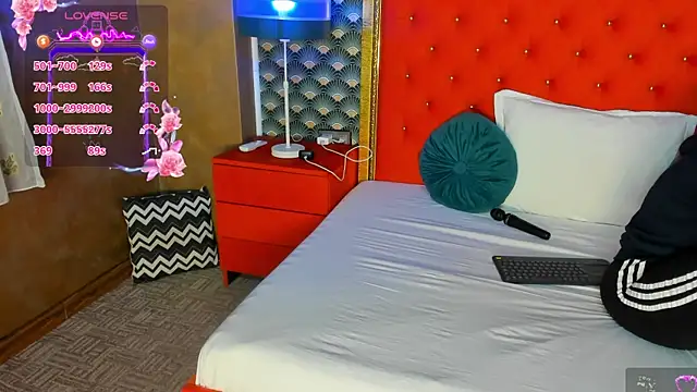 VallerieJones online show from 27, 2, 2025