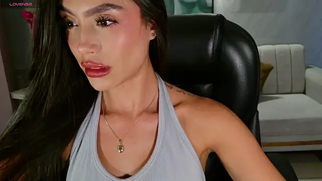 Snapshot of JadeEvansX chatting on 6, 7, 2026 JadeEvansX online show from 6, 7, 2026