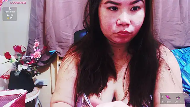 Alliayah Hollyx online show from 11, 12, 2024