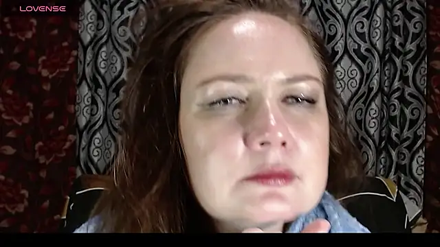 Snapshot of EmilyDoth chatting on 10, 11, 2025 EmilyDoth online show from 10, 11, 2025