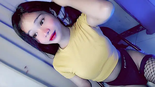 amomentoflust69 online show from 17, 2, 2026