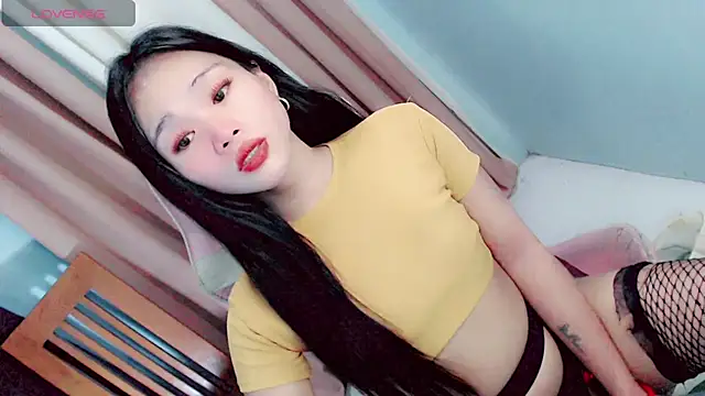 Snapshot of amomentoflust69 chatting on 22, 5, 2026 amomentoflust69 online show from 22, 5, 2026
