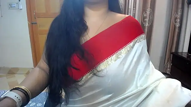 Snapshot of lady_maeda_ chatting on 1, 3, 2025 lady maeda online show from 1, 3, 2025