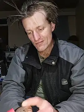 Snapshot of the-billy-blue chatting on 4, 7, 2026 the-billy-blue online show from 4, 7, 2026