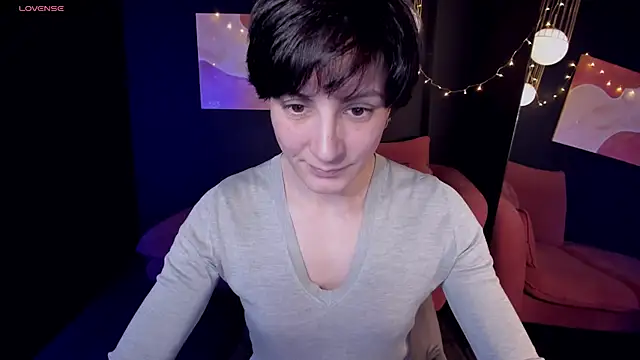 LorenDaze online show from 25, 1, 2025