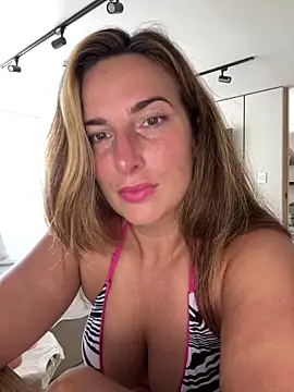 Snapshot of Thescorpionfr chatting on 9, 2, 2026 Thescorpionfr online show from 9, 2, 2026