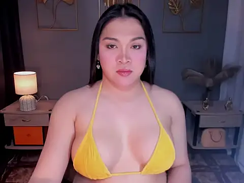 MaxeneCullens online show from 24, 9, 2025