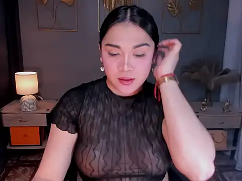 MaxeneCullens online show from 5, 11, 2025