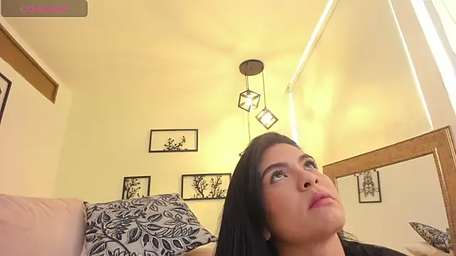 Snapshot of Veronicalanx1 chatting on 4, 3, 2025 Veronicalanx1 online show from 4, 3, 2025