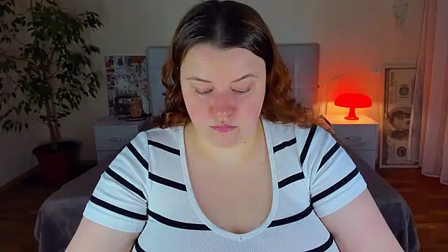 PolinaSalvatore online show from 9, 7, 2026