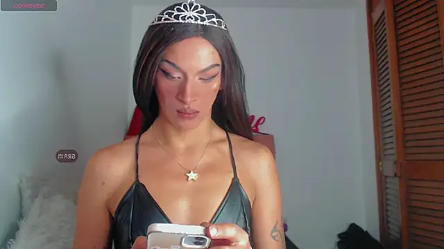 Snapshot of Summer_XO chatting on 8, 1, 2025 Summer XO online show from 8, 1, 2025