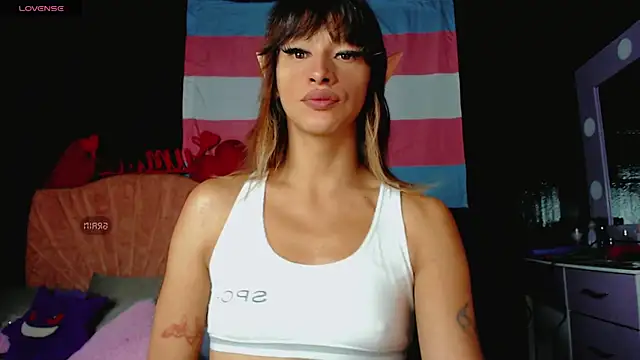 Snapshot of Summer_XO chatting on 18, 2, 2025 Summer XO online show from 18, 2, 2025