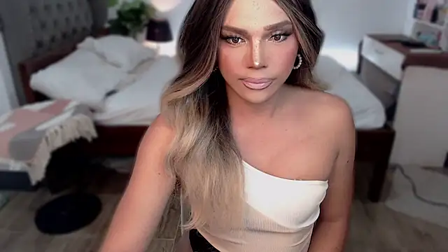 Snapshot of liaa_lurrecams chatting on 24, 10, 2025 liaa lurrecams online show from 24, 10, 2025