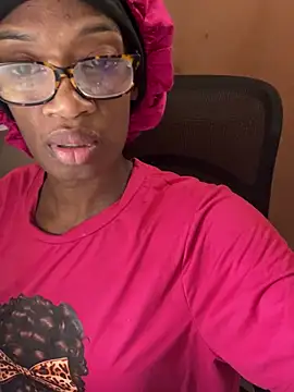 Snapshot of sweetsexiecool7 chatting on 5, 3, 2025 sweetsexiecool7 online show from 5, 3, 2025