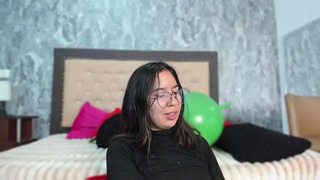 Snapshot of Lia_sarahi chatting on 6, 3, 2025 Lia sarahi online show from 6, 3, 2025