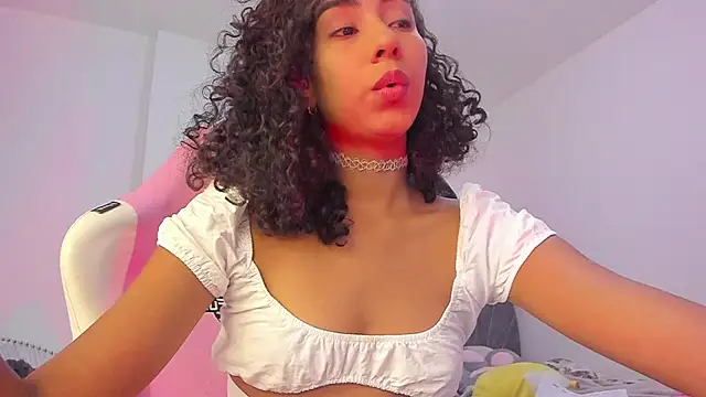 Snapshot of khaliope chatting on 23, 9, 2025 khaliope online show from 23, 9, 2025