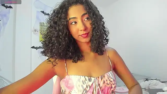 Snapshot of khaliope chatting on 26, 10, 2025 khaliope online show from 26, 10, 2025