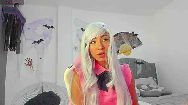 Snapshot of khaliope chatting on 28, 10, 2025 khaliope online show from 28, 10, 2025