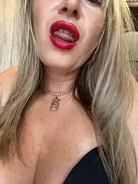 Snapshot of Kittenforyou chatting on 20, 9, 2025 Kittenforyou online show from 20, 9, 2025
