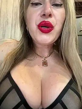Snapshot of Kittenforyou chatting on 15, 5, 2026 Kittenforyou online show from 15, 5, 2026